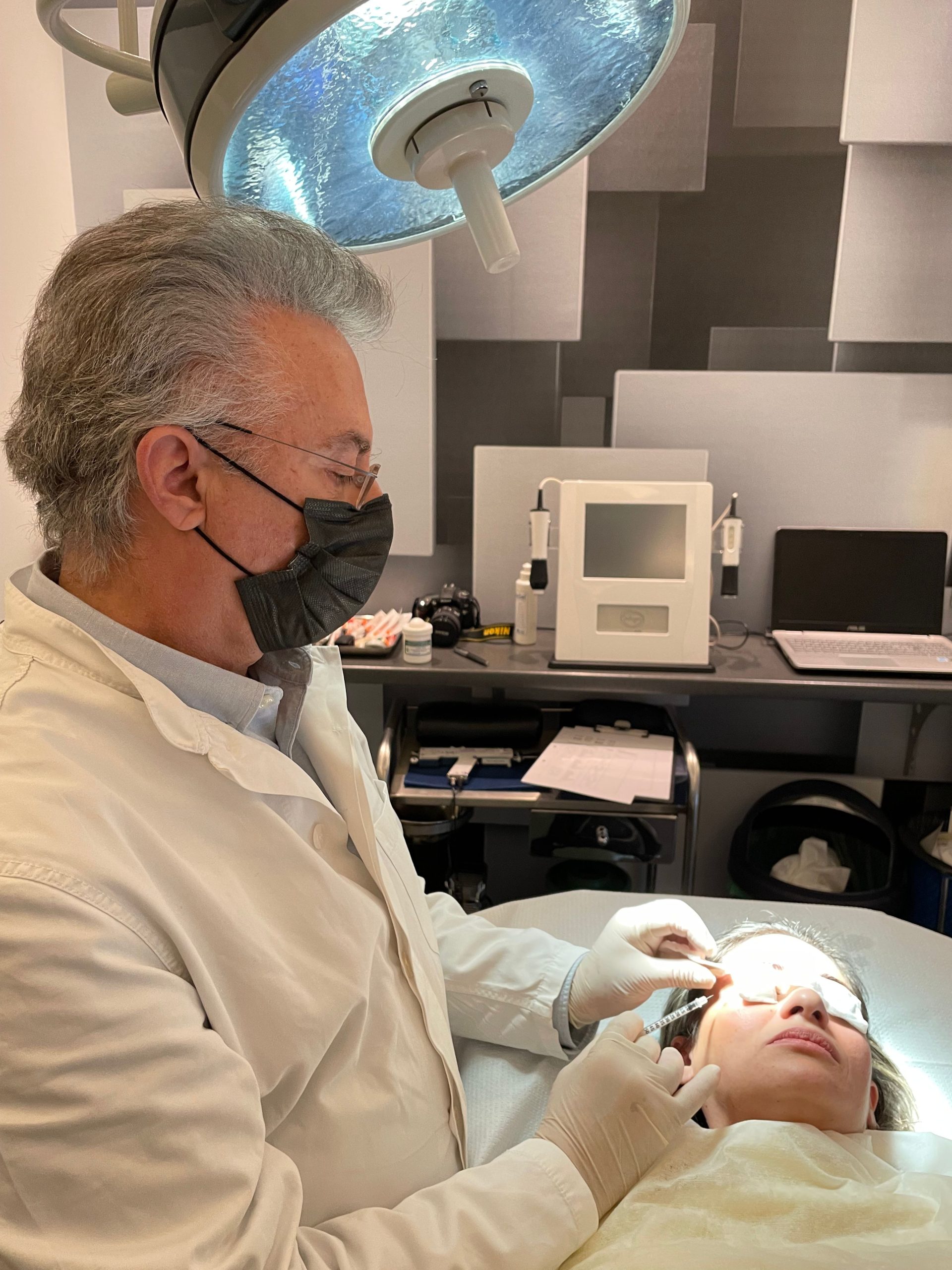 ΓΙΑΤΡΟΣ ΠΡΟΣΩΠΟ