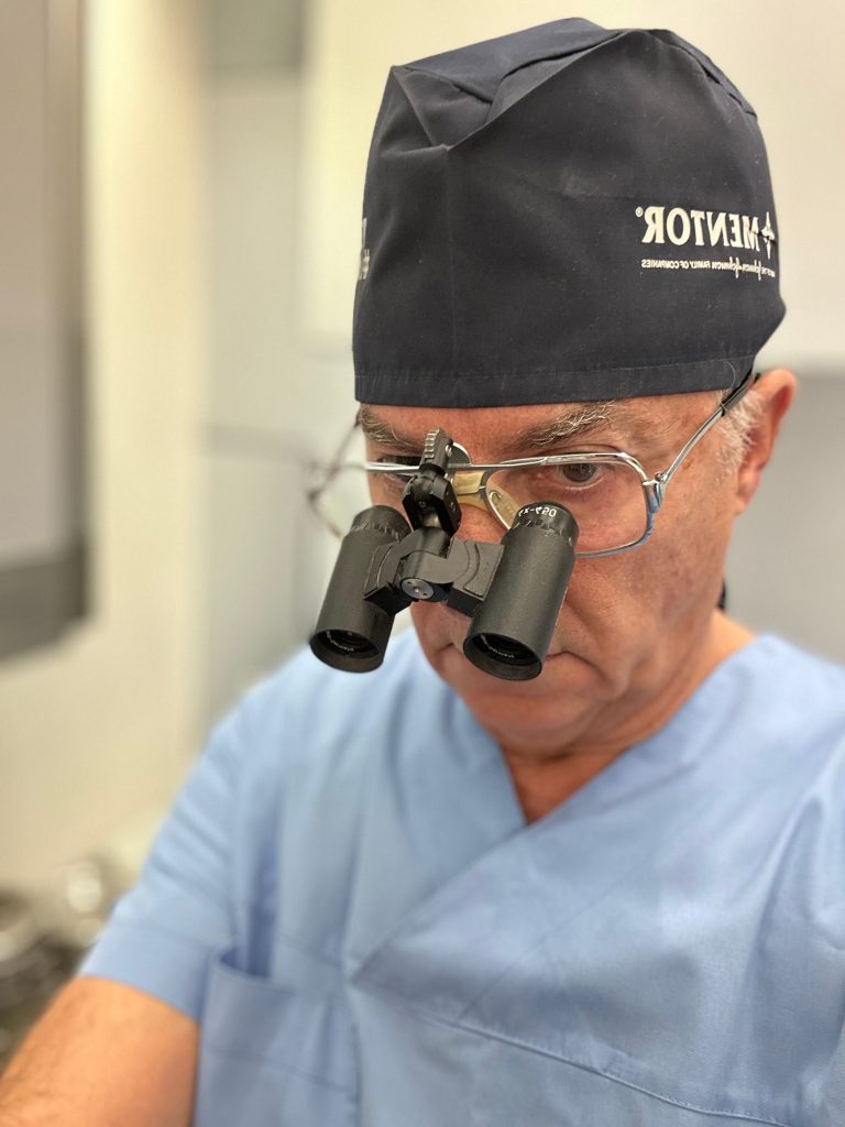 Dr. Κωνσταντίνος Φλώρος